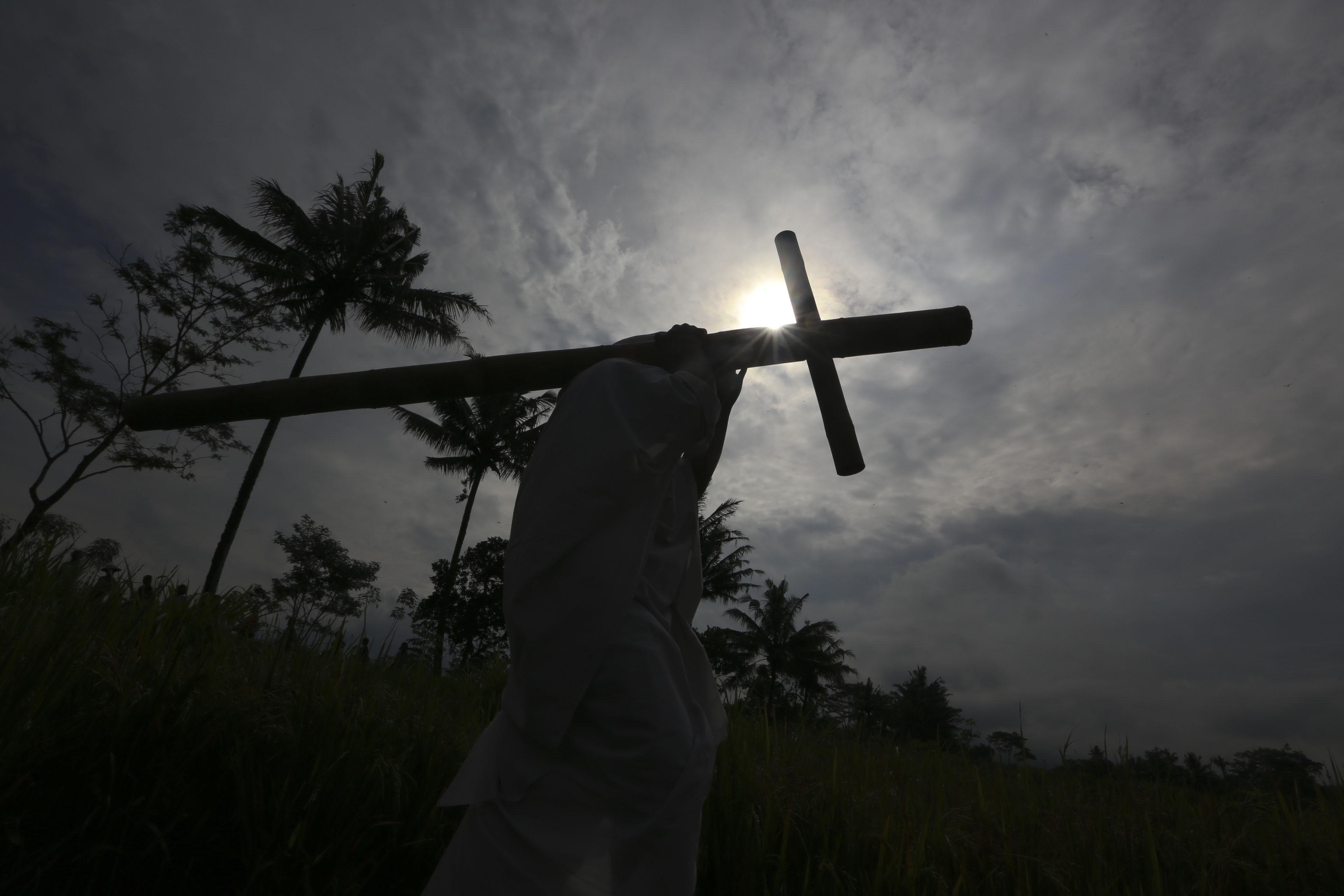 Indonesian Christians Celebrate Good Friday