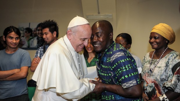 Pope with refugees