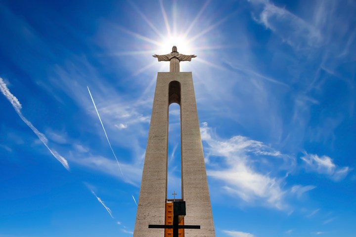 Cristo rey almada portugal