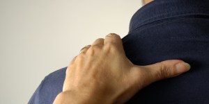 Sacerdote destaca los beneficios del perdón para quien lo da