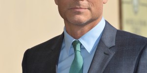 Rob Lowe habla sobre el estrés abrumador de ser cuidador