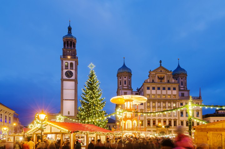 WEB3-Augsburg-Market-CHRISTMAS-shutterstock_237278263.jpg