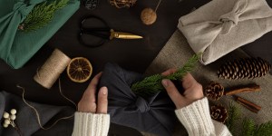 Furoshiki para una Navidad de regalos envueltos sin papel