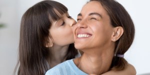 Cómo criar a un adolescente feliz y que confíe en sus padres