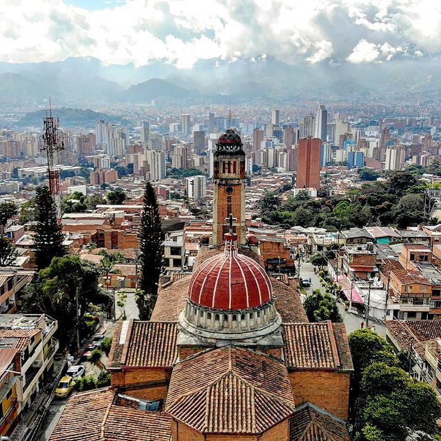 SANTY-DRONE-COLOMBIA-CHURCH-04-@santydronechurches.jpg