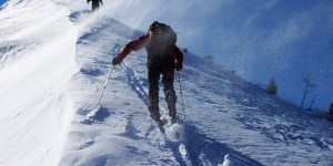 Un hombre sobrevive 20 horas después de la avalancha: dice que oró a su madre