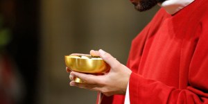 Comulgar con ternura y respeto a Jesús