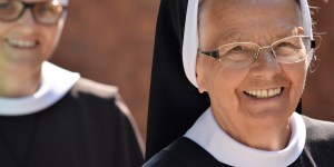 ¿Qué sucede cuando 550 monasterios rezan por ti?
