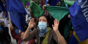 “Colombia perdió”: Tristeza tras despenalización del aborto hasta las 24 semanas
