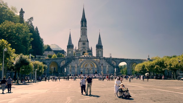 LOURDES