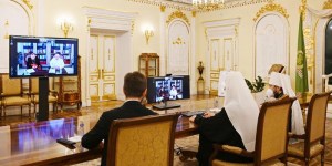La «aguja» del Papa para coser la «unión» con Kirill por la paz