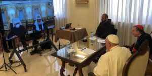 Kirill y el Papa conversan sobre ayuda humanitaria para Ucrania