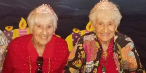 La historia de amor, sonrisas y lágrimas de estas gemelas de 100 años