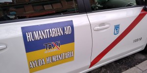 Taxistas madrileños van a la frontera con Ucrania para recoger refugiados