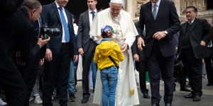 El Papa: La familia no es solo un conjunto de personas 