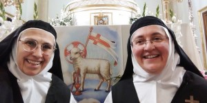 Estas monjas de clausura contagian las redes sociales de alegría