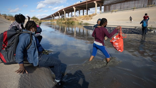 MIGRANTS