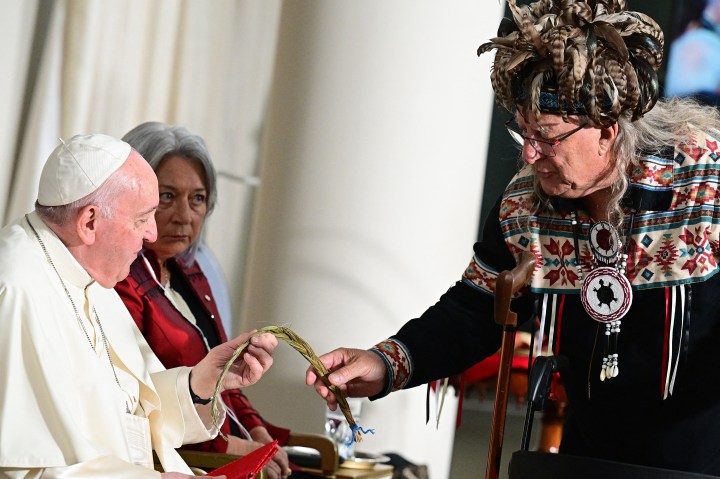 CANADA-VATICAN-RELIGION-POPE-INDIGENOUS-AFP