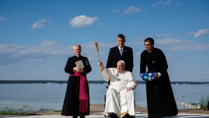 Pope-Francis-a-Lac-Ste.-Anne-Pilgrimage-Alberta-Canada-AFP