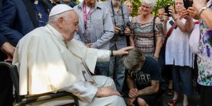 El Papa pide perdón por los abusos sexuales en Canadá