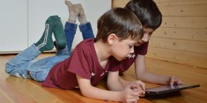 ¿Los niños miran demasiado las pantallas? Prueba esto con éxito