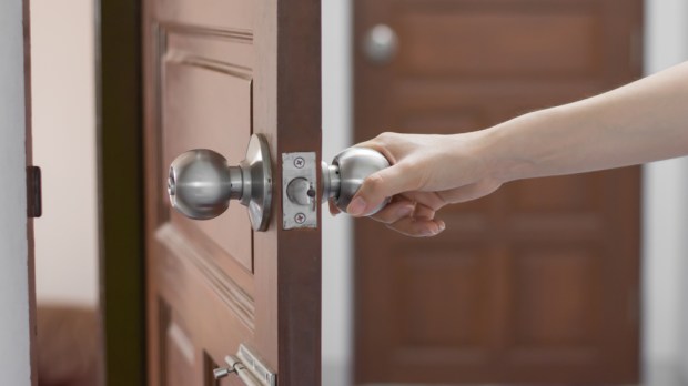 abrir una puerta