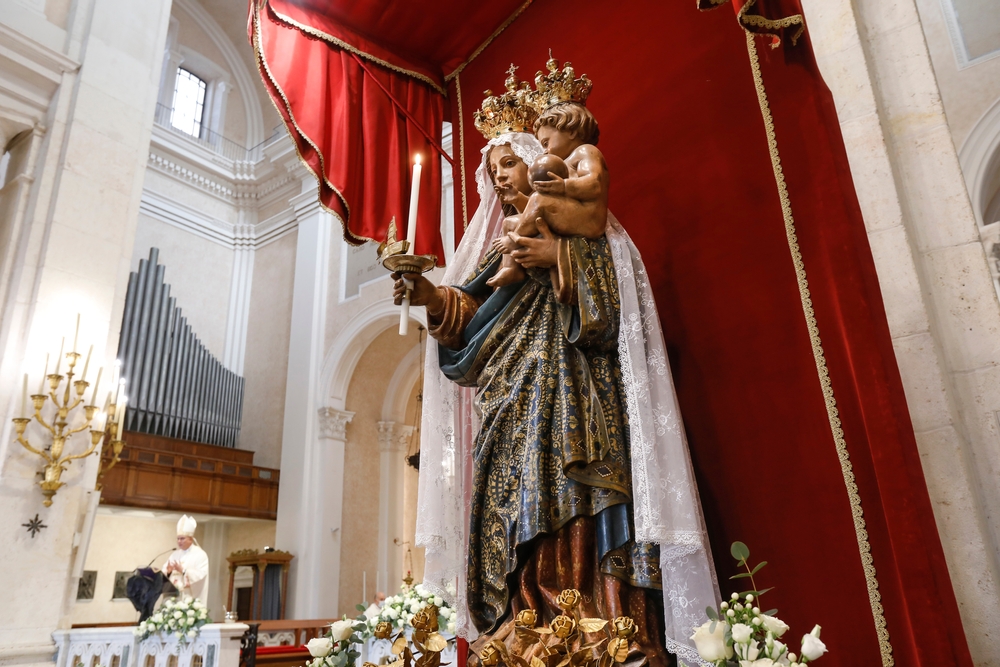Virgen de Bonaria en Cagliari