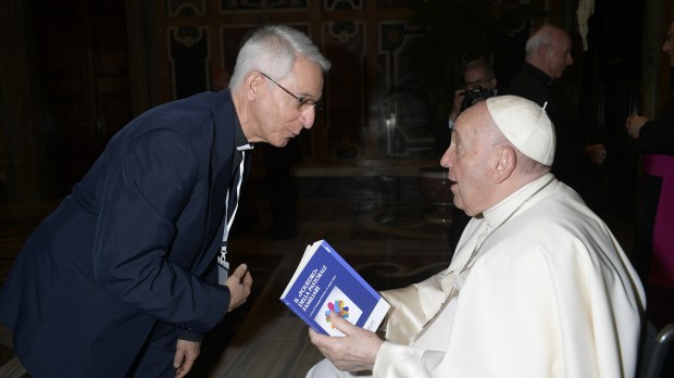 Padre-Migue-Yanez-yanez and Pope Francis