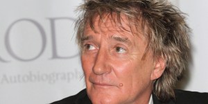 Rod Stewart alquiló una casa para una familia ucraniana de 7
