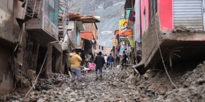 Perú: Dolor y oración tras deslizamientos de tierra que dejan decenas de muertos