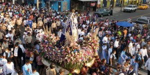 Ecuador: Una procesión por la paz y reconciliación de la mano de la Virgen