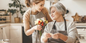 Los beneficios espirituales de honrar a tu madre