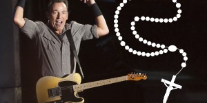 Bruce Springsteen llevó un rosario en concierto: así sucedió