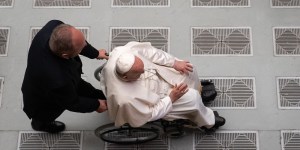 Francisco: el Papa que viaja al extranjero con más edad en la historia