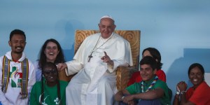 El Papa a 500 mil jóvenes: «Jesús confía en vosotros»