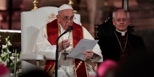 El Papa invita a la Iglesia en Portugal a no hundirse en el pesimismo