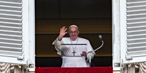 Ángelus: el perdón es el oxígeno que purifica el aire contaminado por el odio