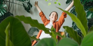 Razones por las que los católicos deberían tener plantas en casa