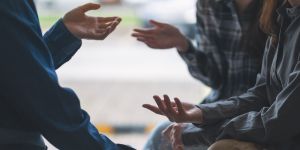Una alternativa a discusiones y castigos con tu adolescente