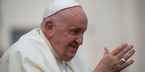 El Papa Francisco vuelve a rendir homenaje a Asia Bibi