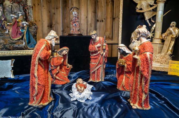VATICAN-CHRISTMAS2023-100-nativity-scenes-exhibition-St.-Peters-Square