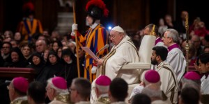 Epifanía: «Redescubramos el gusto por la oración de adoración», exhortó el Papa