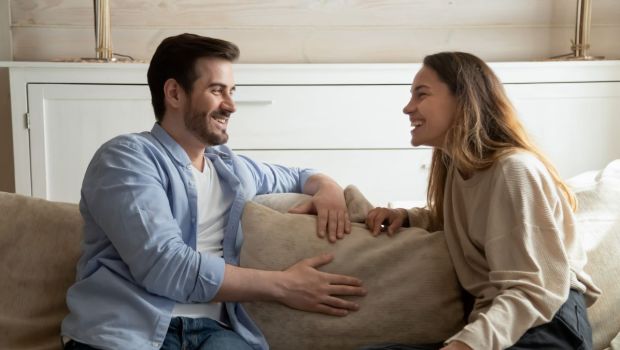 couple-talking