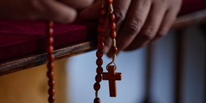 «Después de la cruz, vendrá la resurrección», el doloroso día a día de los católicos de Burkina Faso