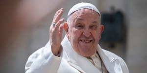 El Papa: las virtudes teologales &#8220;se reciben y viven en relación con Dios&#8221;