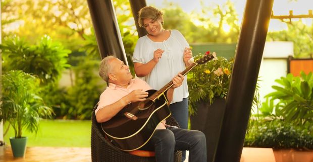 abuelitos-cantando