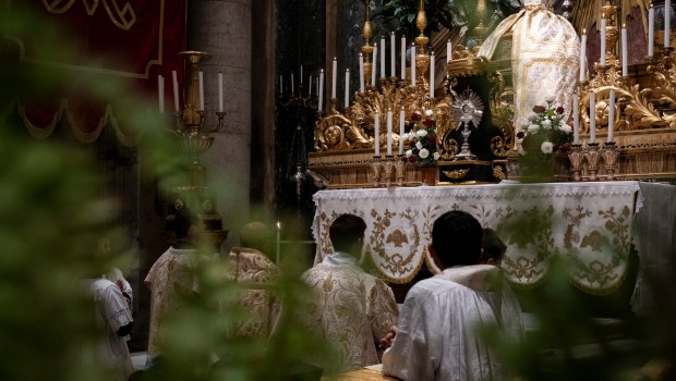 EUCHARISTIC ADORATION FOR LIFE Vigil in the Santuario di San Salvatore in Lauro church