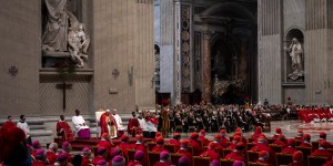 Misa de los Santos Pedro y Pablo: el Papa advierte contra una &#8220;religiosidad intimista&#8221;