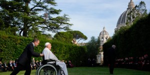&#8220;Cada día rezo para que esta guerra llegue por fin a su fin&#8221;, el Papa sobre Tierra Santa