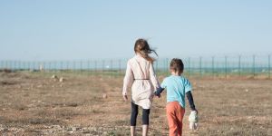&#8220;La migración tiene rostro de mujeres y niños&#8221;: obispo latinoamericano alza la voz